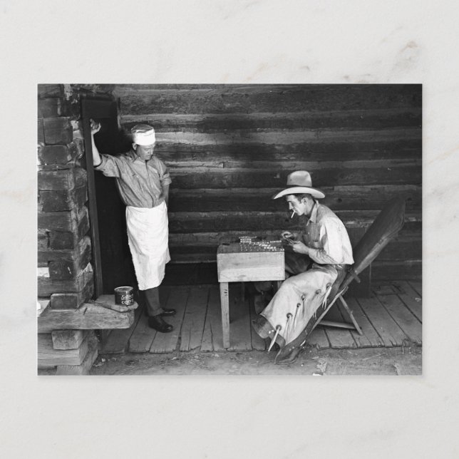 Postal Cocinar viendo cartas de un vaquero (Anverso)