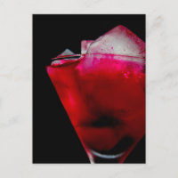 Cóctel rojo y rosa refrescante