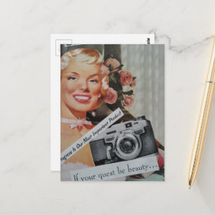 Postal Collage de Mujer Rubia Sonriente