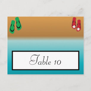 Postal Colocar escritura con sus sandalias en la platafor