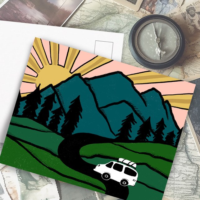 Postal Coloridas Montañas Campervan Vanlife RV Sunrise (Colorful Campervan Mountains Vanlife RV Sunrise Postcard
)