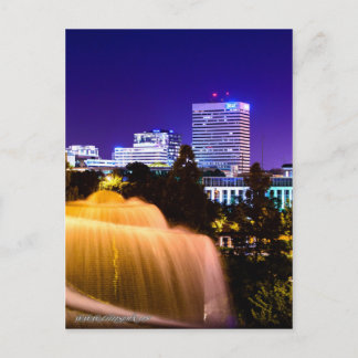 Postal Columbia SC, ciudad por la noche.