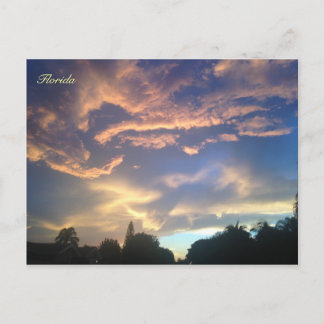 Postal con cielo brillante