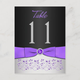 Postal con número de tabla floral negro, morado, p