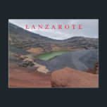 Postal con vistas al Golfo de Lanzarote<br><div class="desc">Una hermosa vista del lago verde de El Golfo en la isla de Lanzarote en las Islas Canarias impresa en una postal.</div>