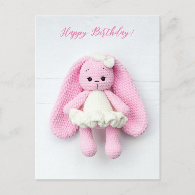 Postal Conejo de ganchillo rosa Kawaii – Feliz cumpleaños (Anverso)