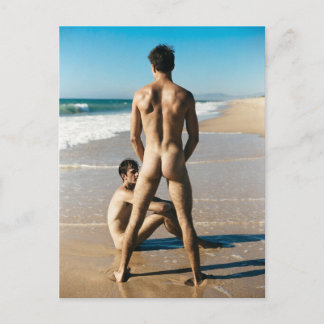Postal Conexión Costera - Hombres Gays en la Playa Desnud