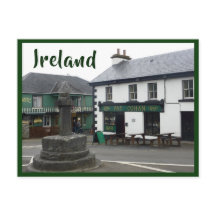 Cong (hombre tranquilo) Plaza del pueblo con texto