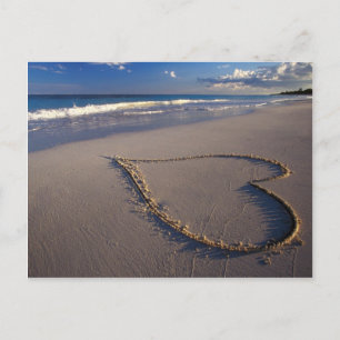 Postal corazón en la arena