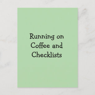 Postal Corriendo con Café y Listas de Verificación