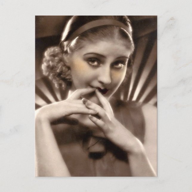 Postal Coy Beauty (Anverso)
