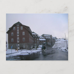 Postal Crater Lake Lodge en junio