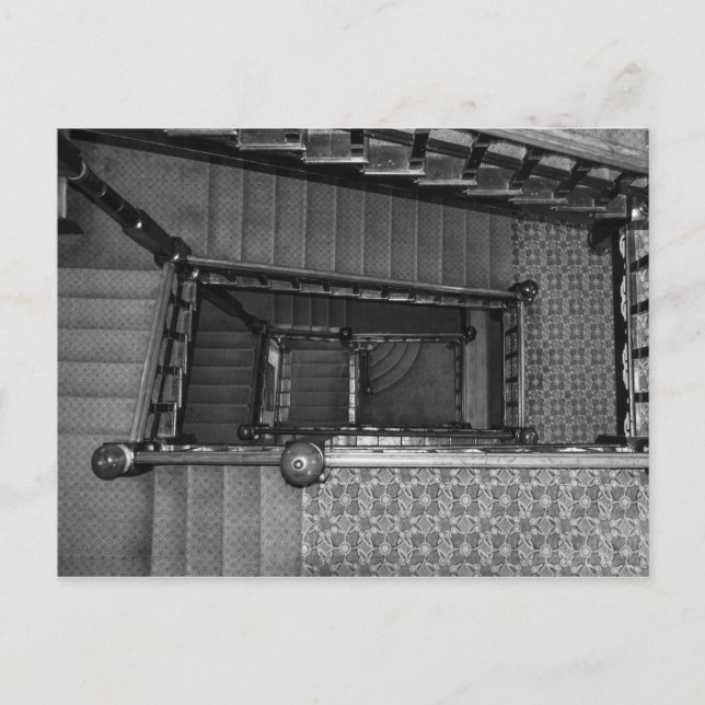 Postal Crescent Stairwell Grayscale (Anverso)