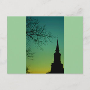 Postal Cross Church Steeple en Twilight