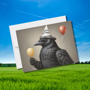 Postal Crow sosteniendo globo amarillo feliz gorra de cum