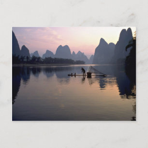 Postal Cruce matutino en River Li, Guilin, China