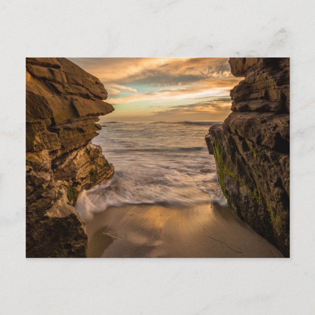 Postal Cueva marítima en la playa de Windansea (Anverso)