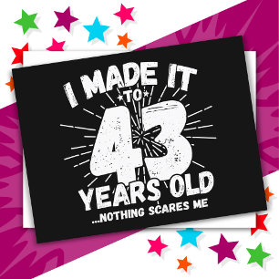 Postal Cumpleaños Divertido 43 Años con Sarcasmo Cumpleañ