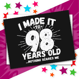 Postal Cumpleaños divertido de 98 años con meme sarcástic