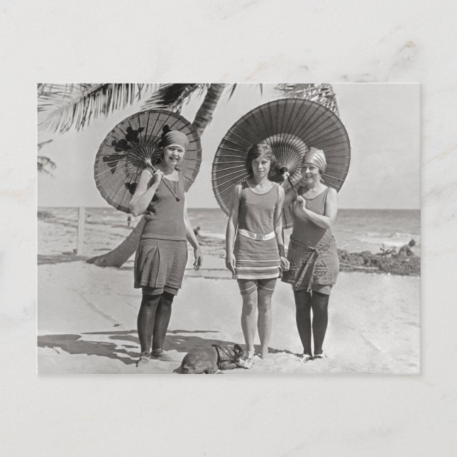 Postal Damas en la playa, 1920 (Anverso)