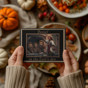 Postal Daniel de pie en el foso de los leones de aspecto 
