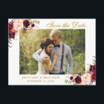 Postal De Anuncios Aguarela Burgundy Floral Oro Salva la Fecha<br><div class="desc">Aguarela Floral Burgundy Marsala Oro Salva la Fecha Tarjeta Postal de Compromiso</div>