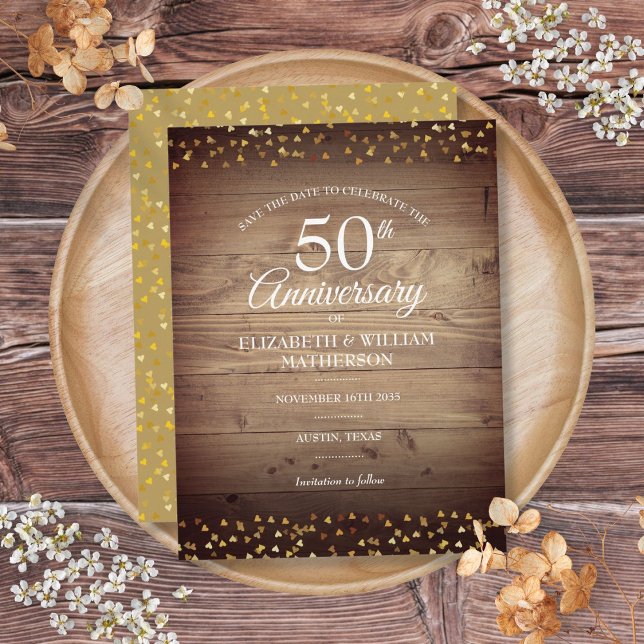 Postal De Anuncios Aniversario 50 Bodas de Oro Ahorra la Fecha (50th Anniversary Gold Hearts Rustic Save the Date Announcement Postcard)