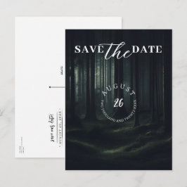 Postal De Anuncios Árboles del bosque oscuro y sombrío al crepúsculo