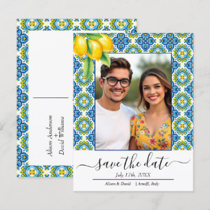 Postal De Anuncios Boda de limón con azulejo azul y amarillo mediterr