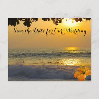 Postal De Anuncios Boda en la playa al atardecer en el océano