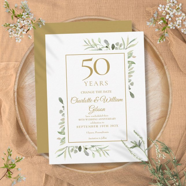 Postal De Anuncios Cambio de Fecha Aniversario 50 Dorado Vegetación  (Golden 50th Anniversary Change the Date Greenery Announcement Postcard)