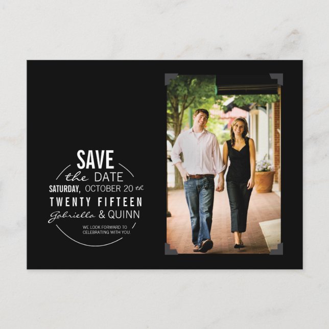 Postal De Anuncios Circle Text & Photo Black Save the Date Postcard (Anverso)