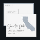 Postal De Anuncios Código QR del mapa de California azul polvoriento<br><div class="desc">Invite a sus seres queridos a su boda en California de una manera elegante y moderna con esta tarjeta postal de "Save the Date" con código QR, que presenta una silueta minimalista del mapa del estado de California. Ya sea que esté planeando una celebración glamorosa en Los Ángeles, una boda...</div>