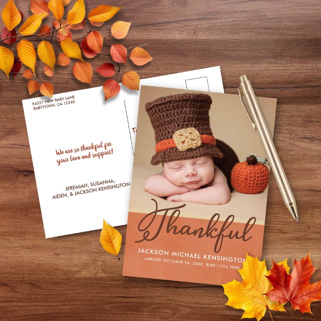 Postal De Anuncios Día de Acción de Gracias Otoño Nacimiento Foto (Thanksgiving Autumn Baby Birth Photo Announcement Postcard)