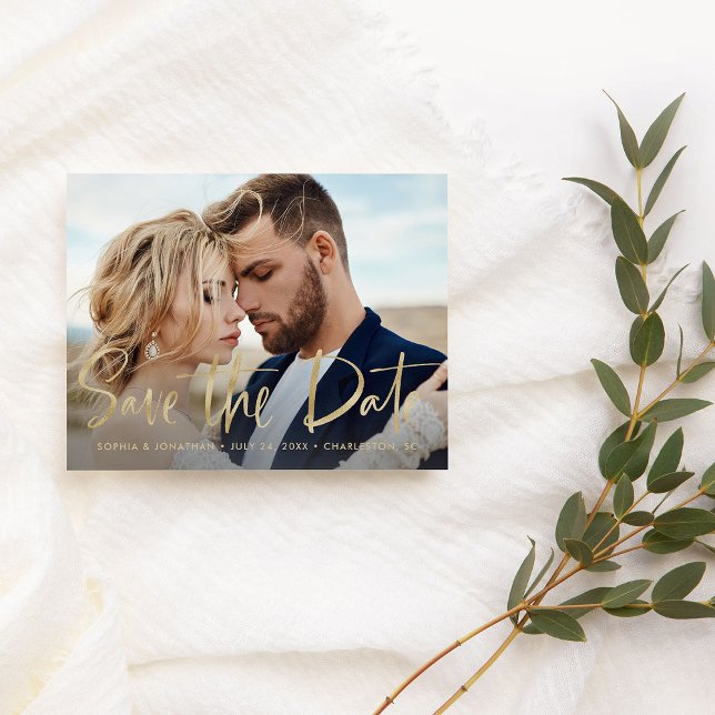 Postal De Anuncios Dos Fotos | Faux Gold Moderno Script Save the Date (Subido por el creador)