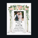 Postal De Anuncios Dosel de Boda Acuarela Rosado Floral Blanco Foto<br><div class="desc">Elegante Dosel de Boda Acuarela Rosado Floral Blanco Anuncio de Compromiso de Boda Tarjeta de Guardar la Fecha incluye hermosas rosas rosadas y blancas. El arco de dosel de boda de madera incluye vegetación botánica. Foto de Pareja.</div>