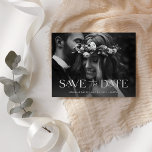 Postal De Anuncios Elegante dos fotos Guardar la fecha<br><div class="desc">Este clásico y elegante,  salvo la postal de fecha,  cuenta con dos de sus fotos personales favoritas,  con una moderna tipografía decorativa en blanco. La parte posterior contiene una segunda foto con una simple superposición translúcida,  y más detalles e información de su boda.</div>