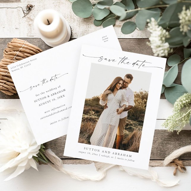 Postal De Anuncios Elegante Script Photo Wedding Guardar la fecha (An elegant minimal photo wedding save the date with modern handwritten script typography.)