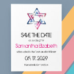 Postal De Anuncios Estrella artística de David Bar Bat Mitzvah Salvar<br><div class="desc">La Estrella de David en tonos rosa y azul en una textura artística ondulada está impresa en Bar & Bat Mitzvah guardar las postales de fecha. Para tu hijo o hija. Todo el texto predeterminado (información de ejemplo) se puede personalizar completamente con sus propias palabras, y también puede cambiar las...</div>