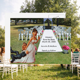 Postal De Anuncios Finalmente guarda la fecha Pareja divertida con pe