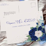 Postal De Anuncios Floral azul real y Rosa de marfil salvan la fecha<br><div class="desc">Floral Guardar la postal de fecha al personalizar para cualquier ocasión. El diseño tiene rosas en la marina azul real y marfil con confeti dorado, follaje y hojas de eucalipto. Salven la fecha con las letras de la mano con el amor el corazón florece. La plantilla está configurada para que...</div>