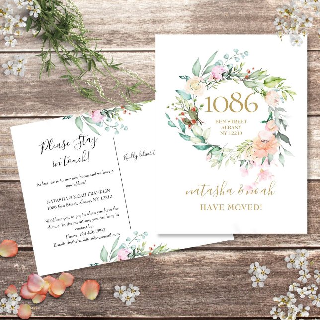Postal De Anuncios Floral Garland Gold Nueva dirección que nos hemos  (Floral Garland Gold New Address We've Moved Home Announcement Postcard)