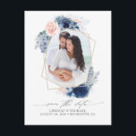 Postal De Anuncios Flores azules y rosas salvan la foto de la fecha<br><div class="desc">Dusty rosa y azul marino floral salvar la fecha foto postales</div>