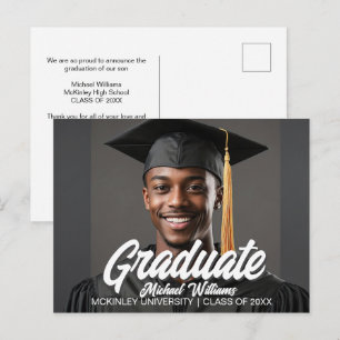 Postal De Anuncios Foto de graduado con guión en negrita Graduación