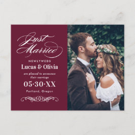 Postal De Anuncios Foto de la boda elegante roja Merlot recién casada