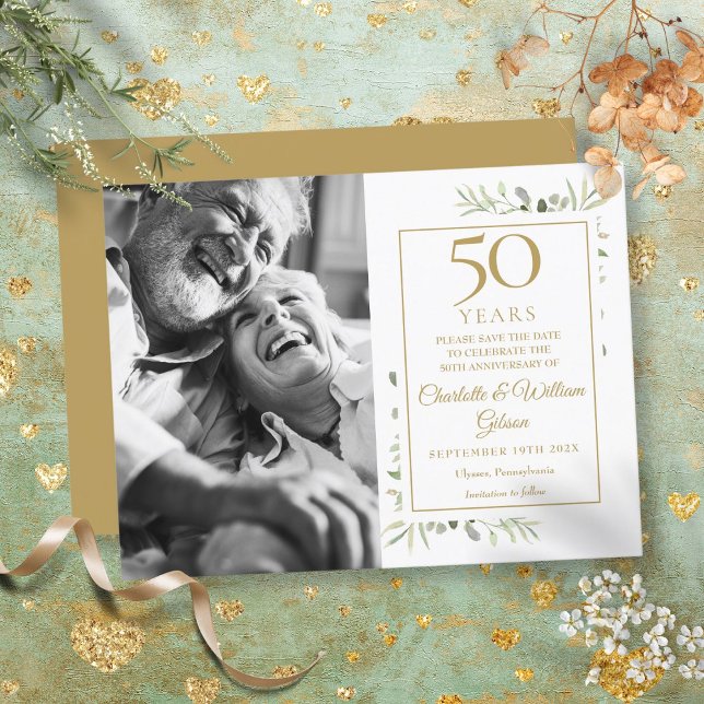 Postal De Anuncios Foto de vegetación en el 50º aniversario de boda (50th Golden Wedding Anniversary Greenery Photo Announcement Postcard)