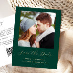 Postal De Anuncios Foto mínima de código QR verde esmeralda Guardar l<br><div class="desc">Esta simple y minimalista postal Save the Date muestra una foto cuadrada encima de las palabras "Save the Date" en un elegante guión de escritura a mano de color dorado, seguido por los nombres de la pareja, la fecha boda y la ciudad en letra sans serif en un fondo verde...</div>