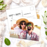 Postal De Anuncios Fotos casadas rusticas salvan la fecha<br><div class="desc">Nuestra simple foto ahorra la postal de fecha con tu foto es la manera perfecta de sacar a tu boda. El diseño minimalista moderno es perfecto para cualquier tipo de invitación boda. Por favor,  contáctame para solicitudes de diseño y cambios de diseño.</div>