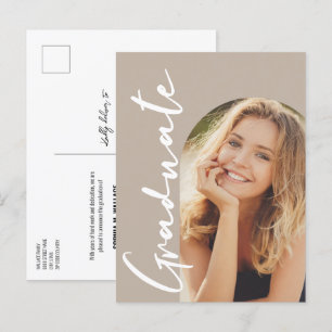 Postal De Anuncios Graduado de arte moderno personalizado de tono de 