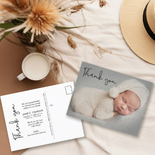 Postal De Anuncios Guión de Letra a Mano para Foto de Bebé Nacimiento